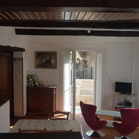 Chez Arlette Апартаменты *